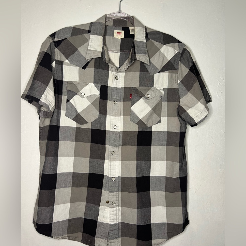 Levi's Men's Black and Gray Plaid Shirt